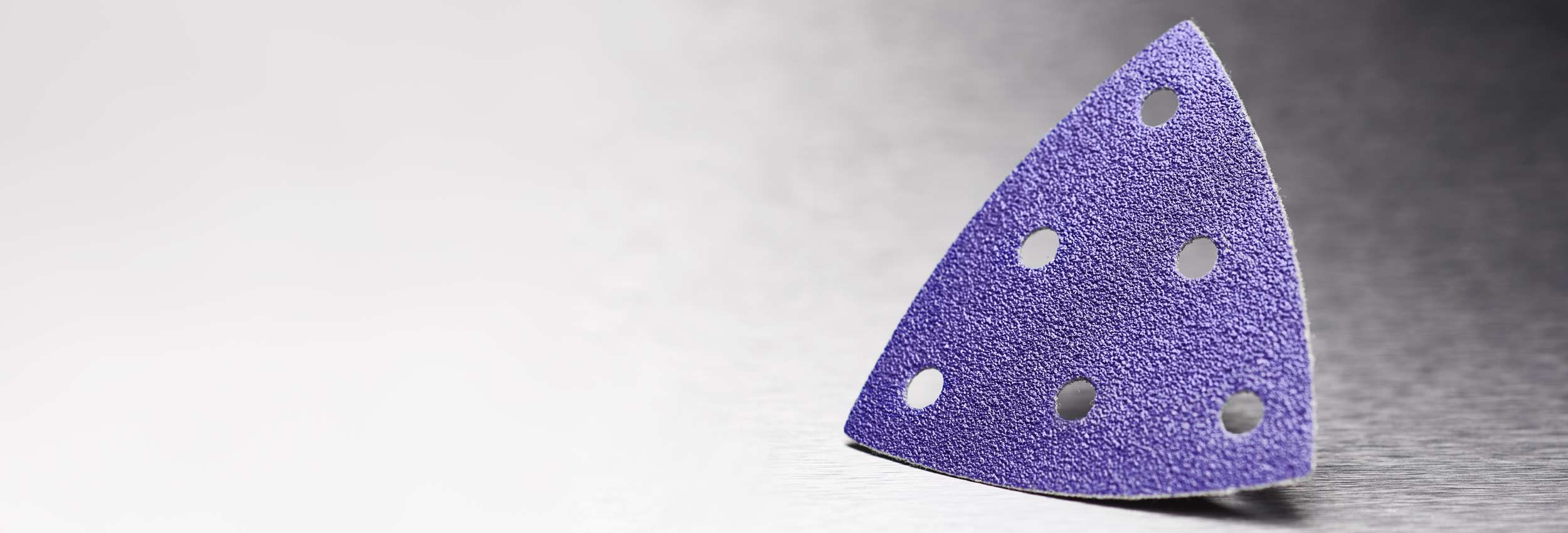 Ceramic high-performance abrasive for interior work projects